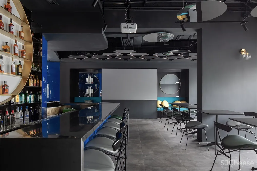 一持工作室 | 老上海油脂厂改造“倾月”酒吧