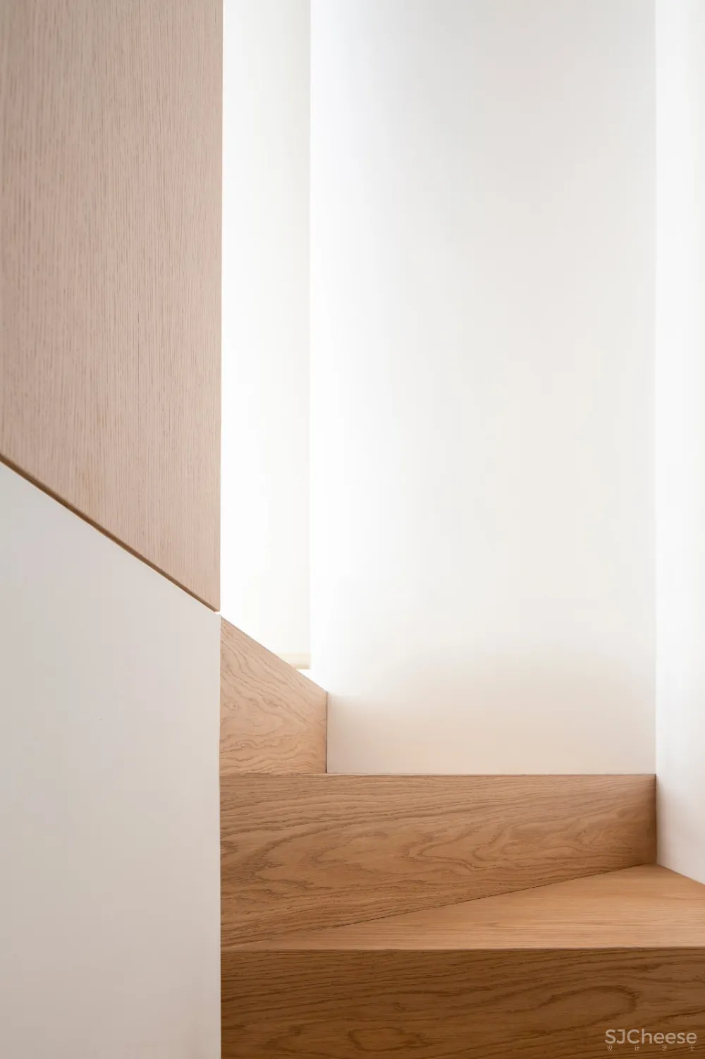 首发 | Francesc Rife设计工作室,巴塞罗那 ME Apartment 
<span style="position: relative; bottom: 2px; display: inline-block; vertical-align: middle; margin-left: 8px; width: 20px; height: 20px; background: #ffd914; text-align: center; font-size: 14px; border-radius: 3px;">首</span>