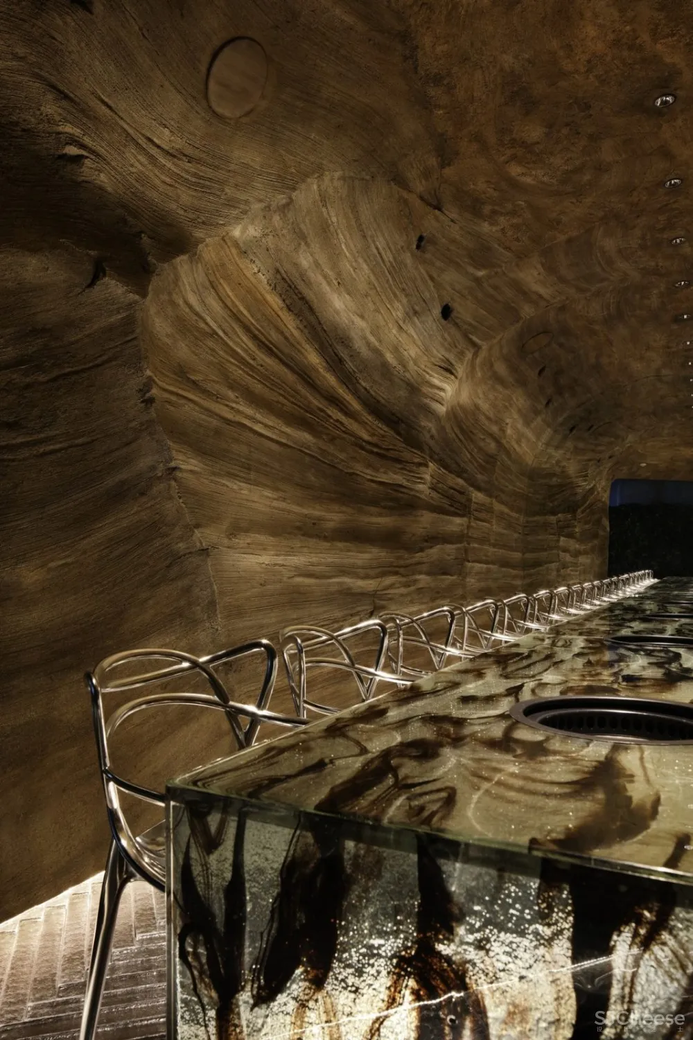 Ryoji Iedokoro建筑事务所,日本Nikunotoriko餐厅