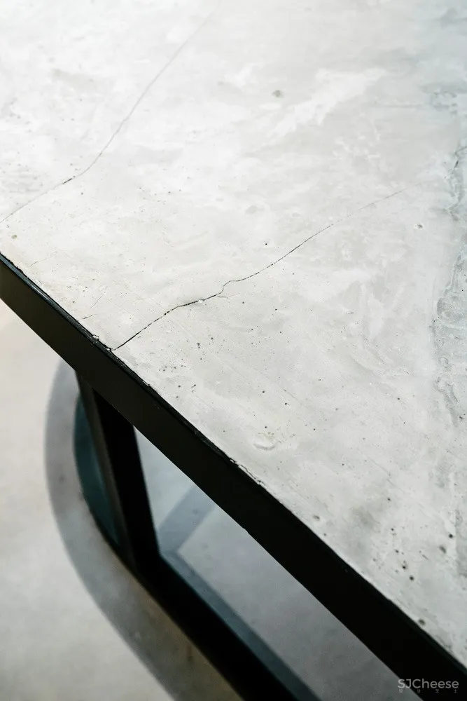 首发 | Angelina Malysheva:粉色工业女装精品店 Courage Store