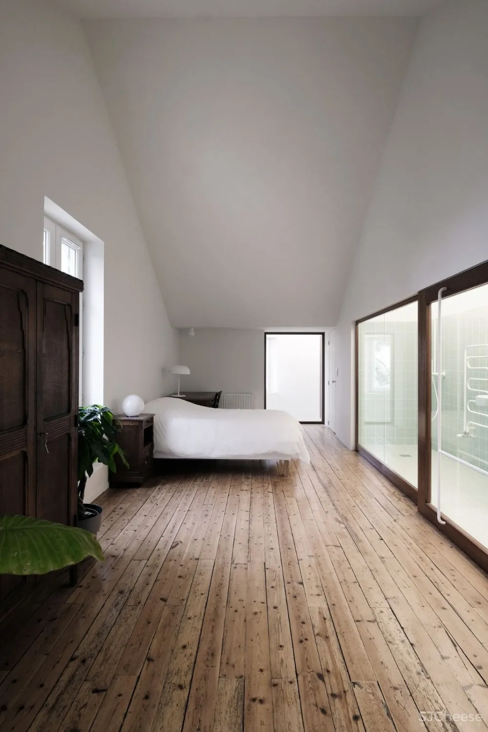 首发 | 布洛赫别墅, Nicolas Dorval-Bory Architectes设计 
<span style="position: relative; bottom: 2px; display: inline-block; vertical-align: middle; margin-left: 8px; width: 20px; height: 20px; background: #ffd914; text-align: center; font-size: 14px; border-radius: 3px;">首</span>