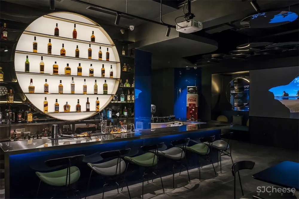 一持工作室 | 老上海油脂厂改造“倾月”酒吧