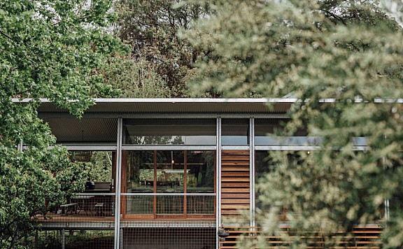 首发 | 澳大利亚住宅,Steel exoskeleton covers timber extension to bungalow 
<span style="position: relative; bottom: 2px; display: inline-block; vertical-align: middle; margin-left: 8px; width: 20px; height: 20px; background: #ffd914; text-align: center; font-size: 14px; border-radius: 3px;">首</span>