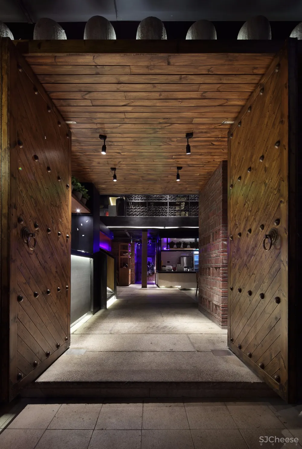 川菜餐厅设计火锅餐厅设计,艺鼎新作:可辣可不辣的老船说火锅