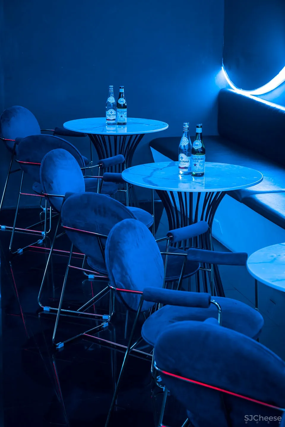 新作 | 南京缐状建筑设计研究室:杭州 噪音银行酒吧