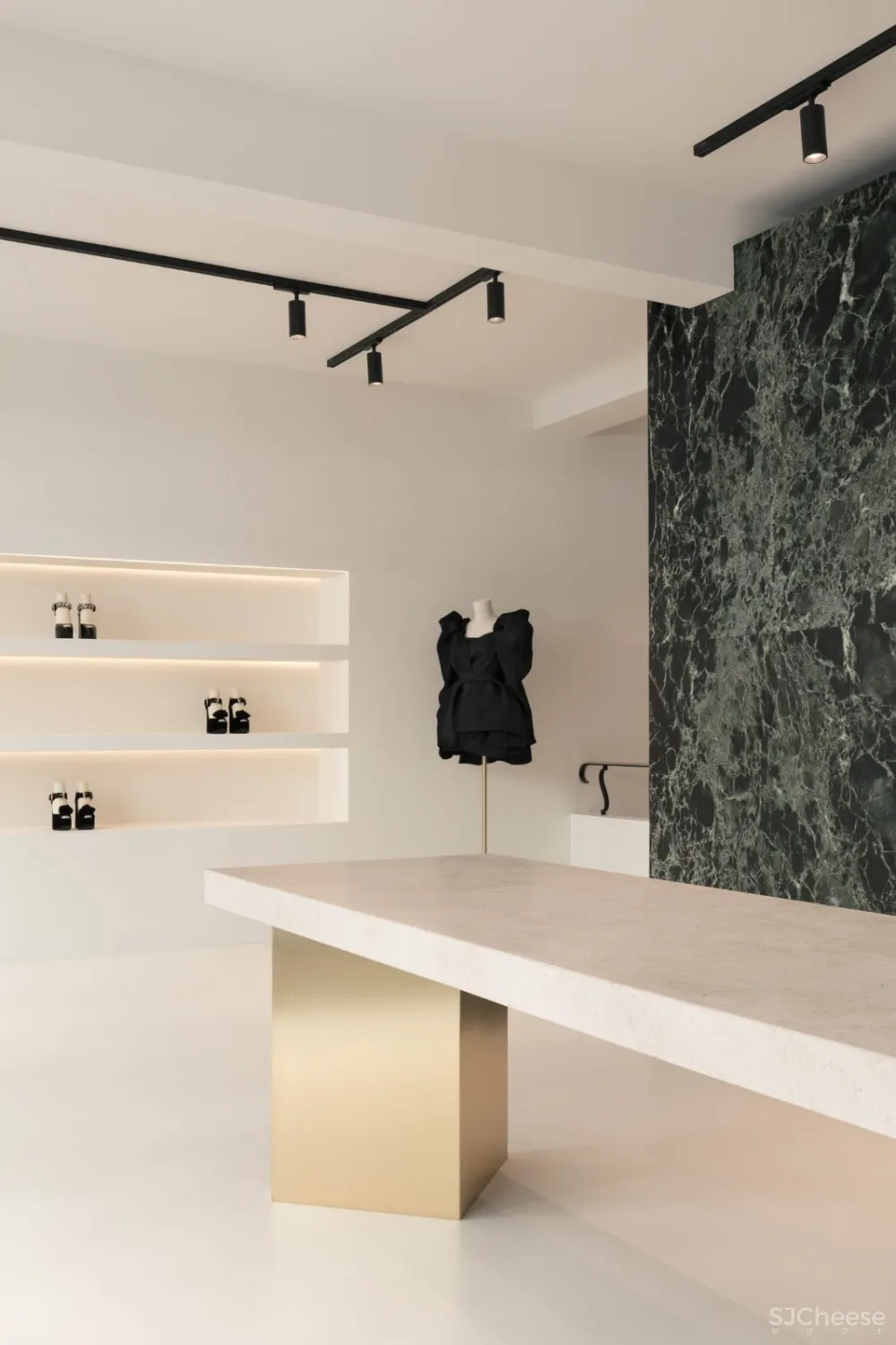 首发 | BERNARD DUBOIS设计,FIRST巴黎时装店