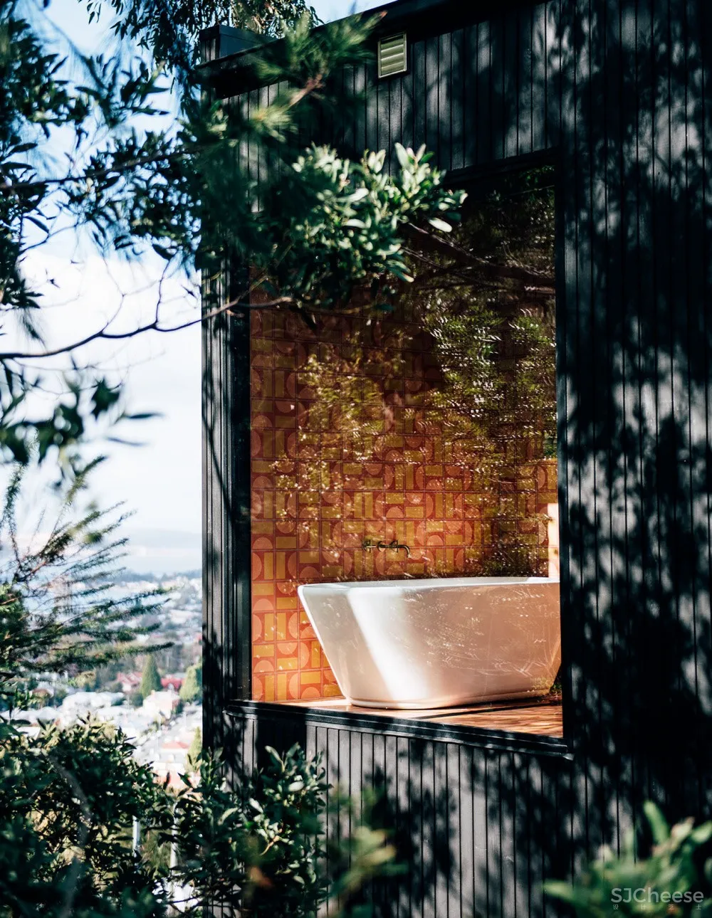 首发 | 建筑师Murray Barke与Lauren Bamford,一座摄影师的简约住宅 
<span style="position: relative; bottom: 2px; display: inline-block; vertical-align: middle; margin-left: 8px; width: 20px; height: 20px; background: #ffd914; text-align: center; font-size: 14px; border-radius: 3px;">首</span>