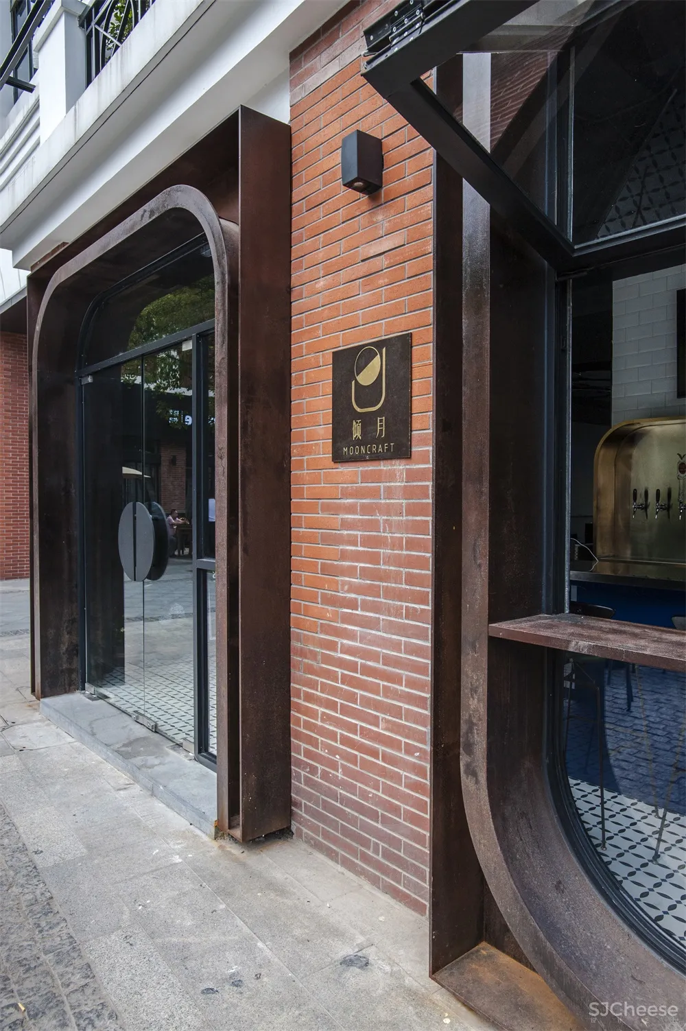 一持工作室 | 老上海油脂厂改造“倾月”酒吧