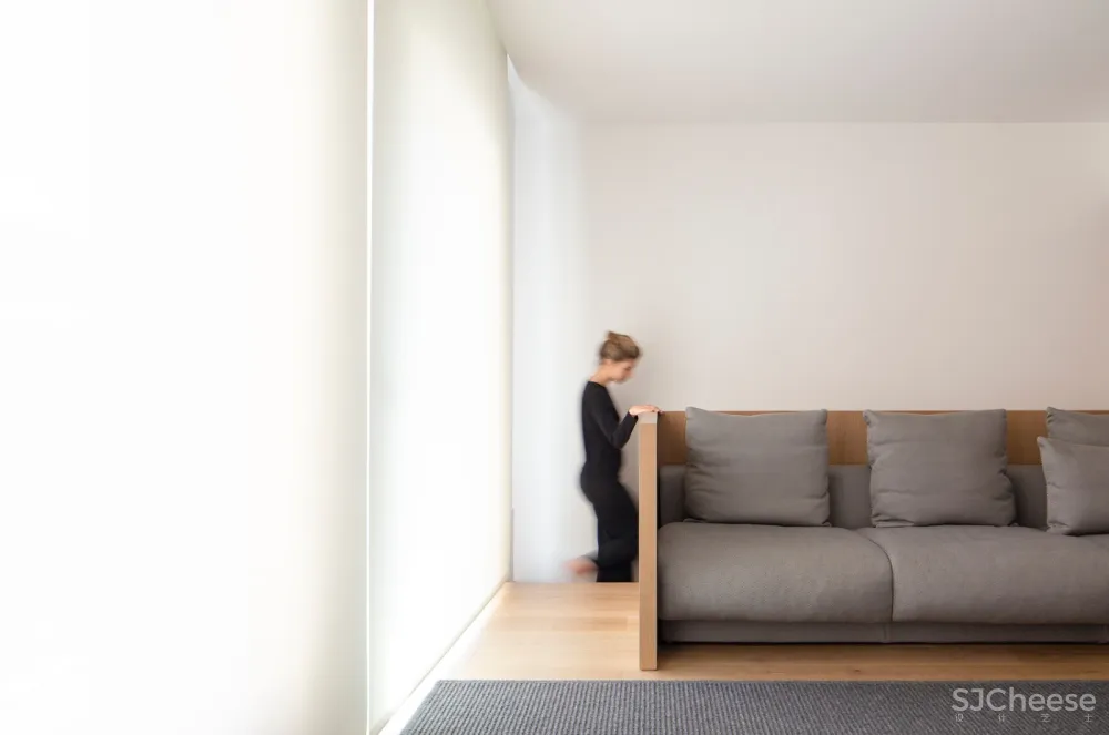 首发 | Francesc Rife设计工作室,巴塞罗那 ME Apartment 
<span style="position: relative; bottom: 2px; display: inline-block; vertical-align: middle; margin-left: 8px; width: 20px; height: 20px; background: #ffd914; text-align: center; font-size: 14px; border-radius: 3px;">首</span>