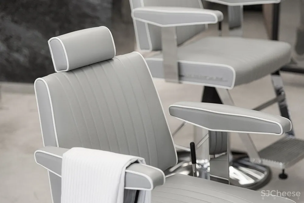 Sivak+Partners | 乌克兰KULT极简主义理发店