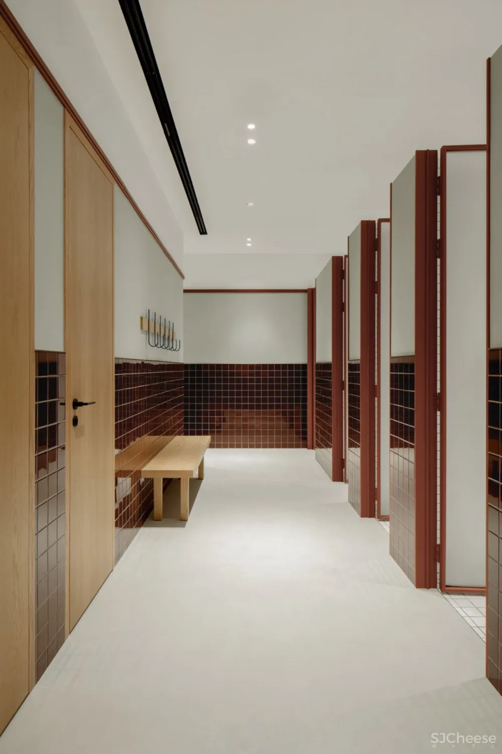 Vshd Design | Warehouse健身房 , 野兽派建筑风格