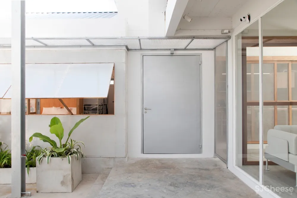 新作 | Nak-Niwat 泰国住宅改造 / OPH Architects