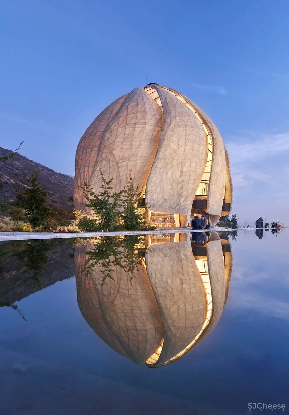 南美洲巴哈伊寺庙,智利 / Hariri Pontarini Architects