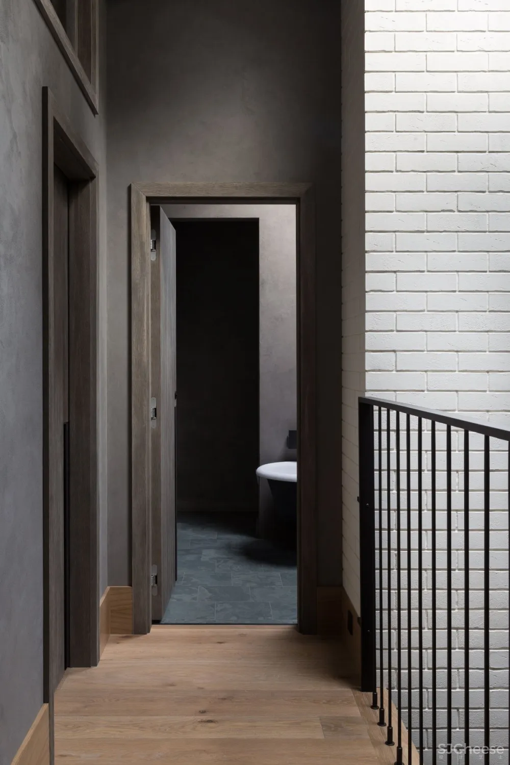 Krauze Architects | Chalet Residence , 工业美学和木屋元素