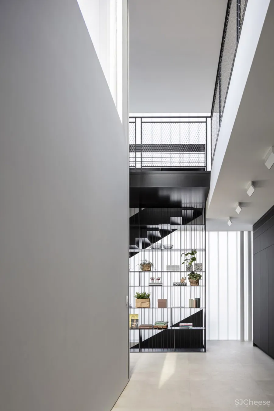 Pitsou Kedem | JLB House , 现代复式建筑