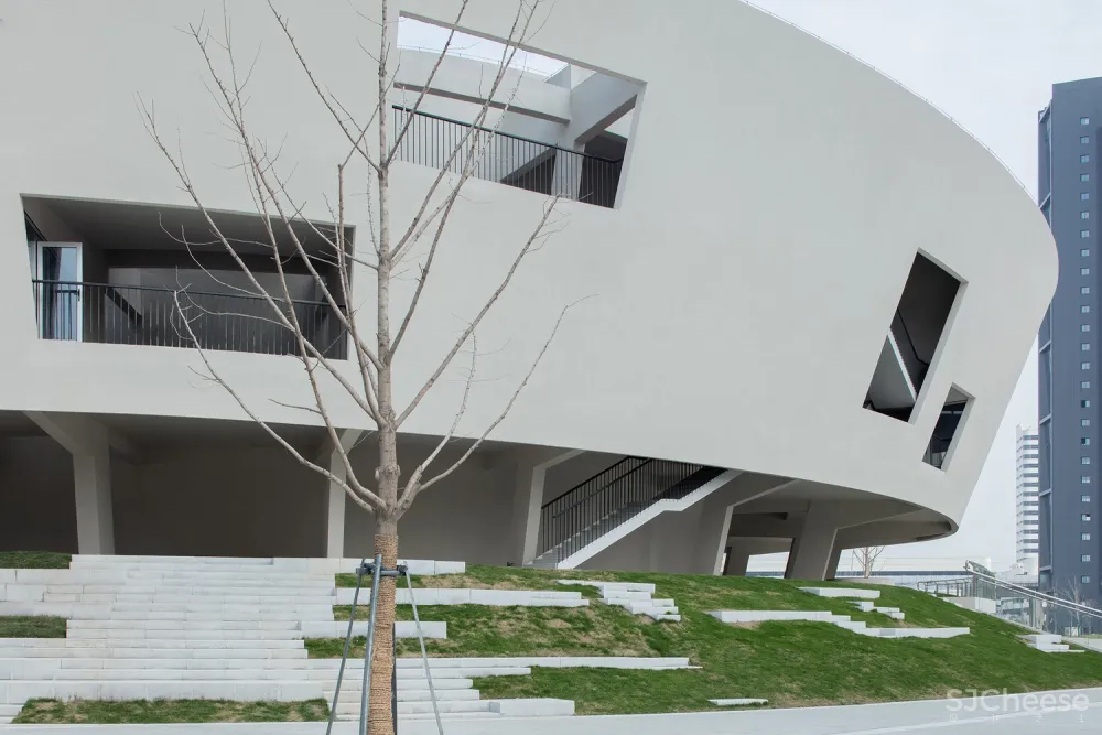 中国轻纺城时尚发布剧场 / WAU Design