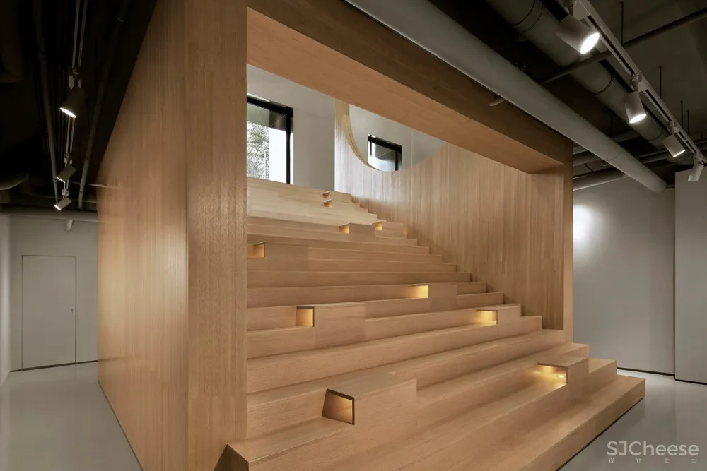 鸿坤艺术活动中心 / 槃达建筑