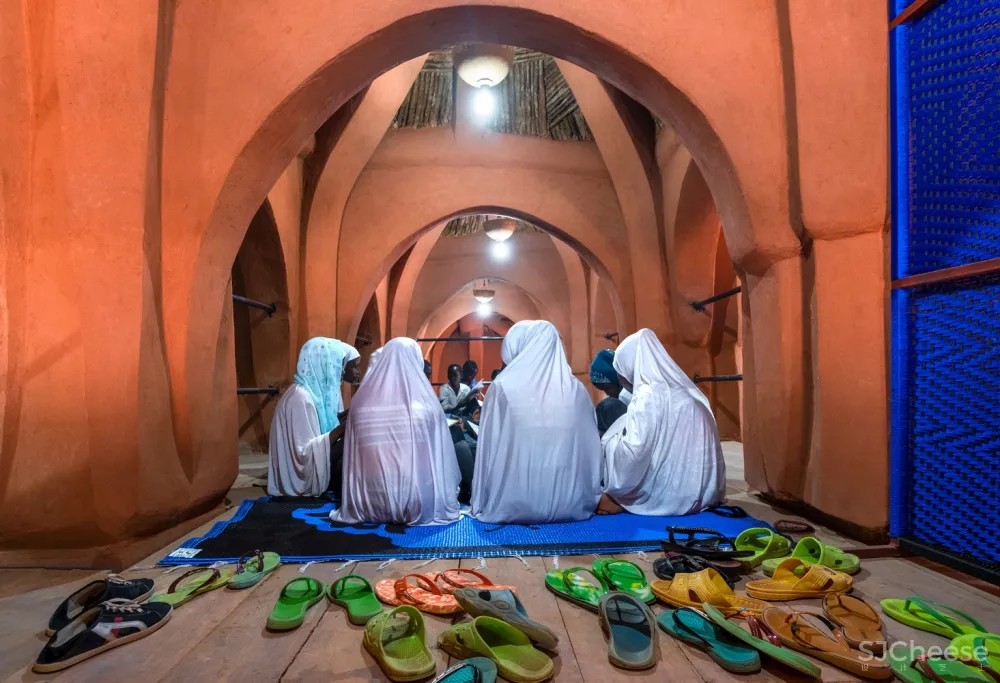 atelier masōmī + studio chahar | 宗教与世俗 HIKMA 图书馆