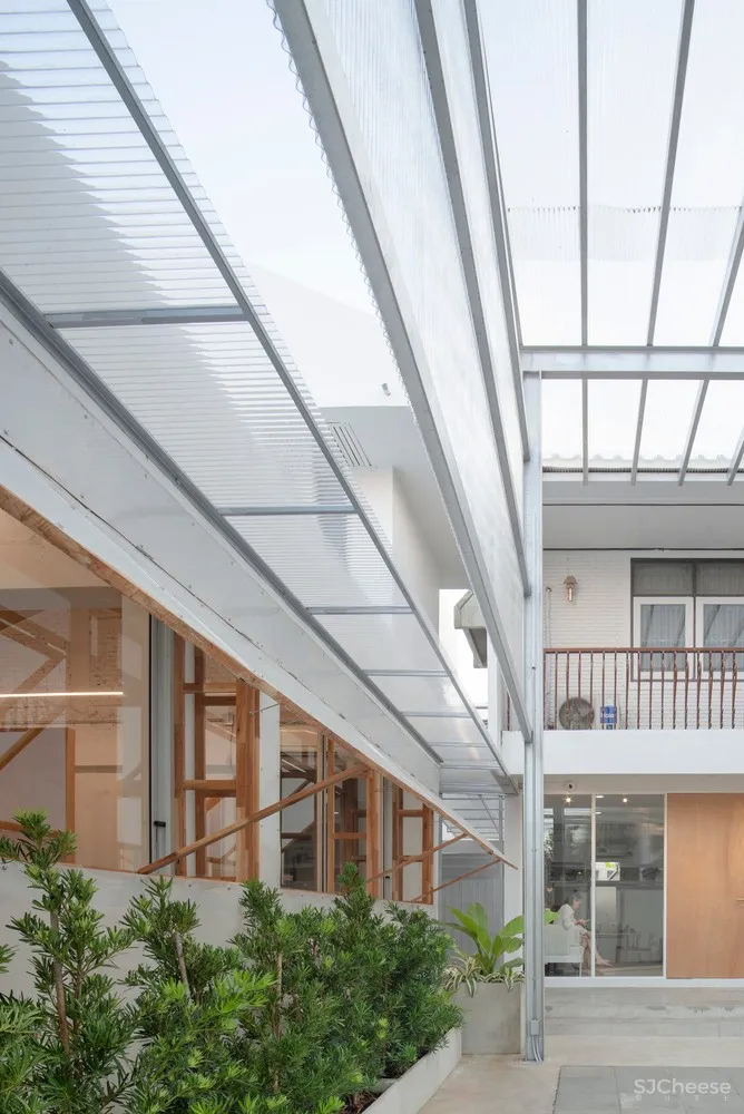 新作 | Nak-Niwat 泰国住宅改造 / OPH Architects