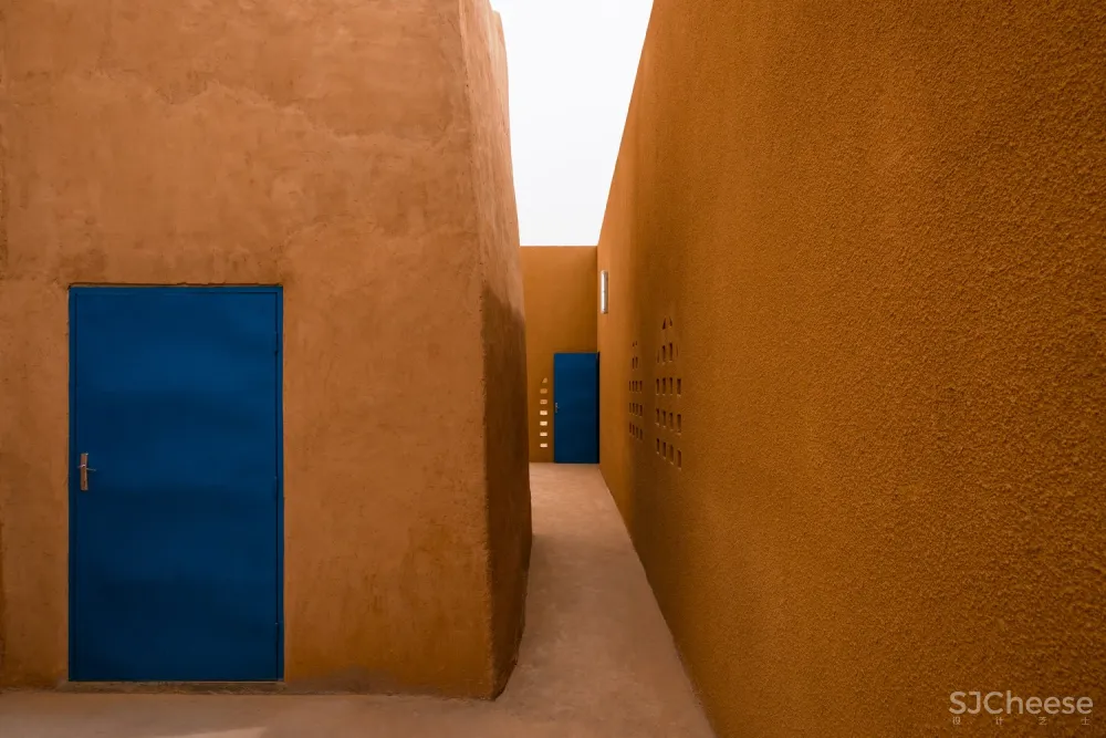 atelier masōmī + studio chahar | 宗教与世俗 HIKMA 图书馆