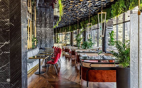 Maxim Rymar | Orangery Restaurant , 建筑与自然的情感交融