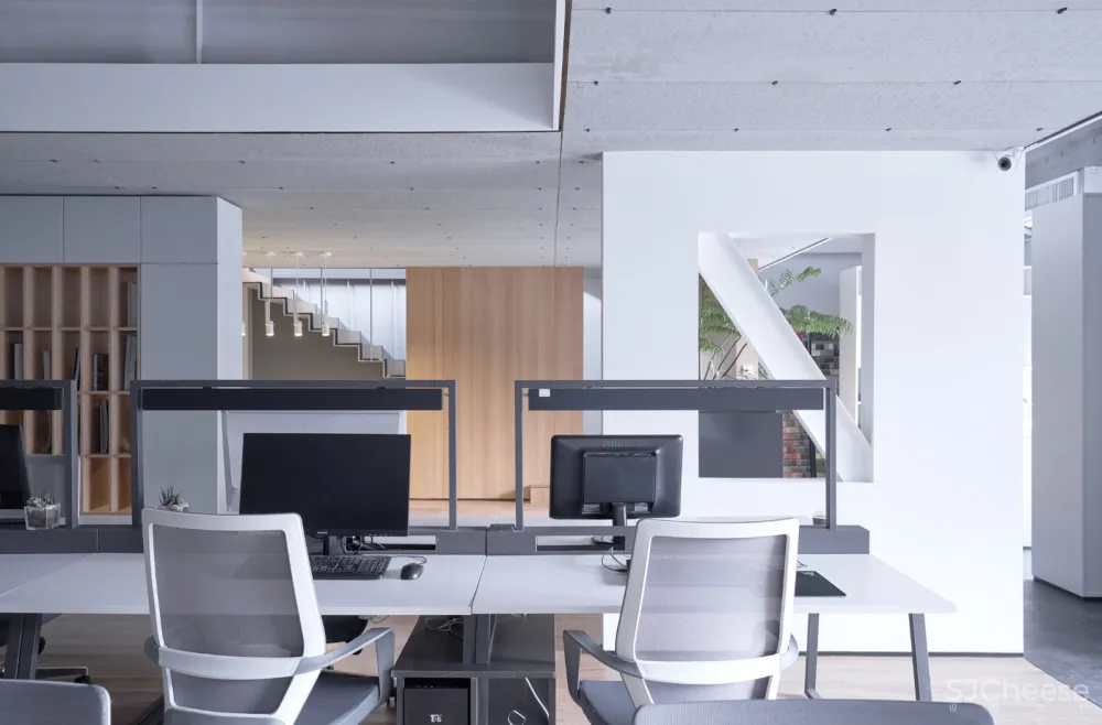 “悠然其间”柒构设计办公空间，福建厦门 / 柒构设计