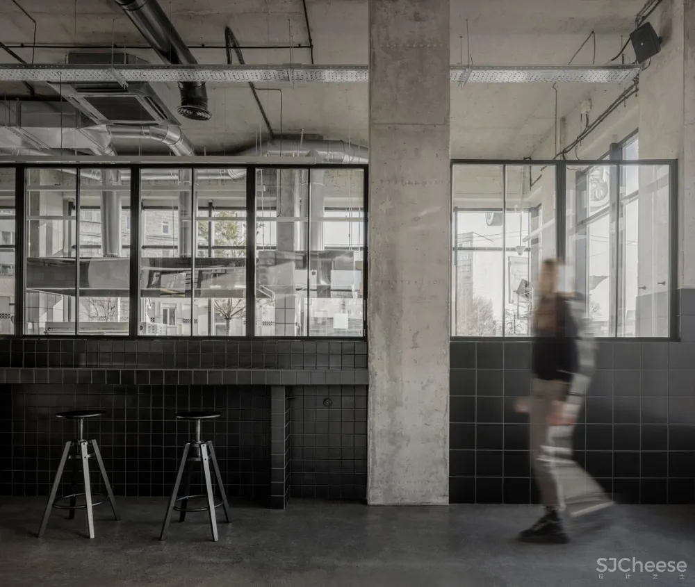 首发 | Palyichuk Olga设计,乌克兰Pomidoros披萨店