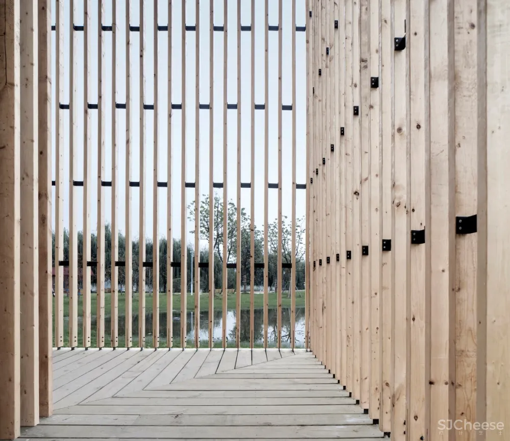 南京万景花园教堂 / 张雷联合建筑事务所