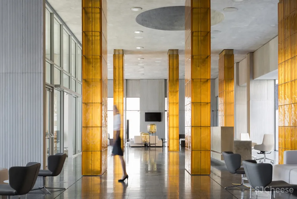 Nefa Architects | 俄罗斯 Platov机场贵宾航站楼