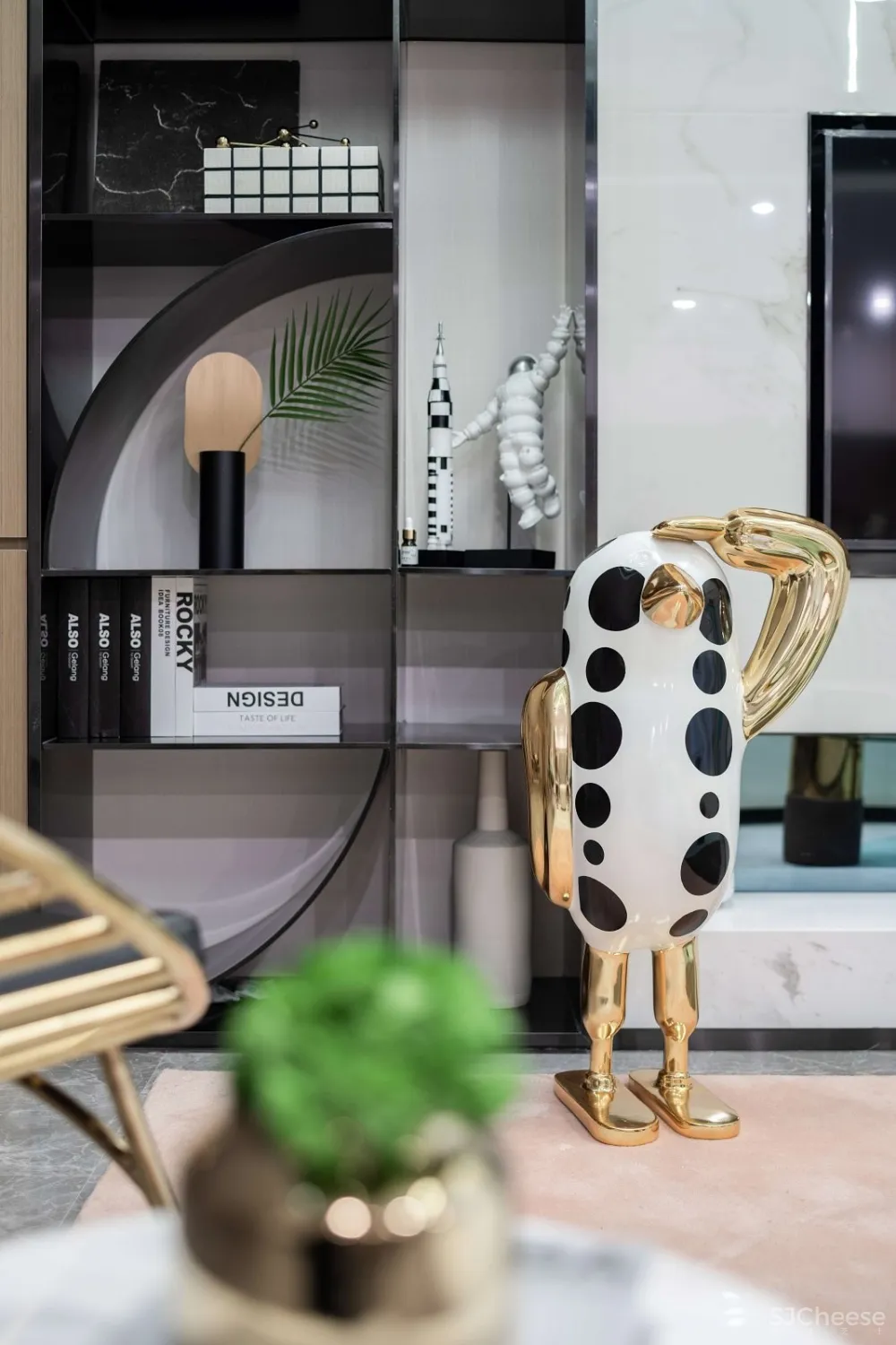 72㎡演绎唯美loft样板房丨殊众设计