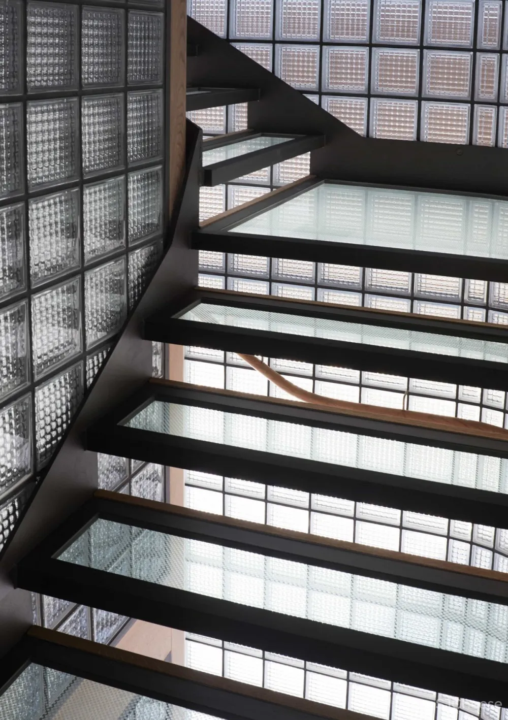 Luigi Rosselli & Alwill | Pacific View Point , 人文主义建筑的前提