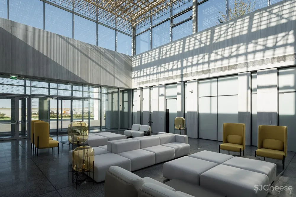 Nefa Architects | 俄罗斯 Platov机场贵宾航站楼