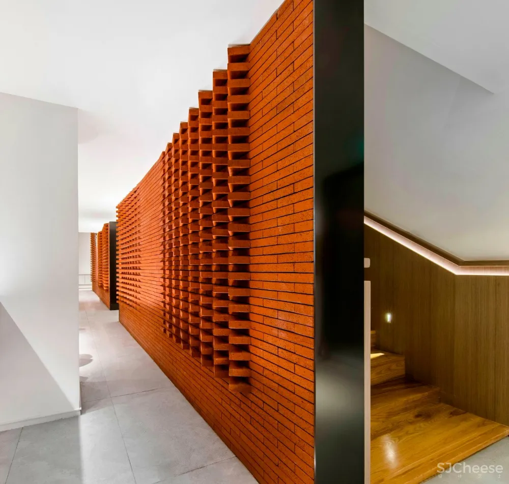 新作 | 极简 + 红砖，格调十足的艺术馆