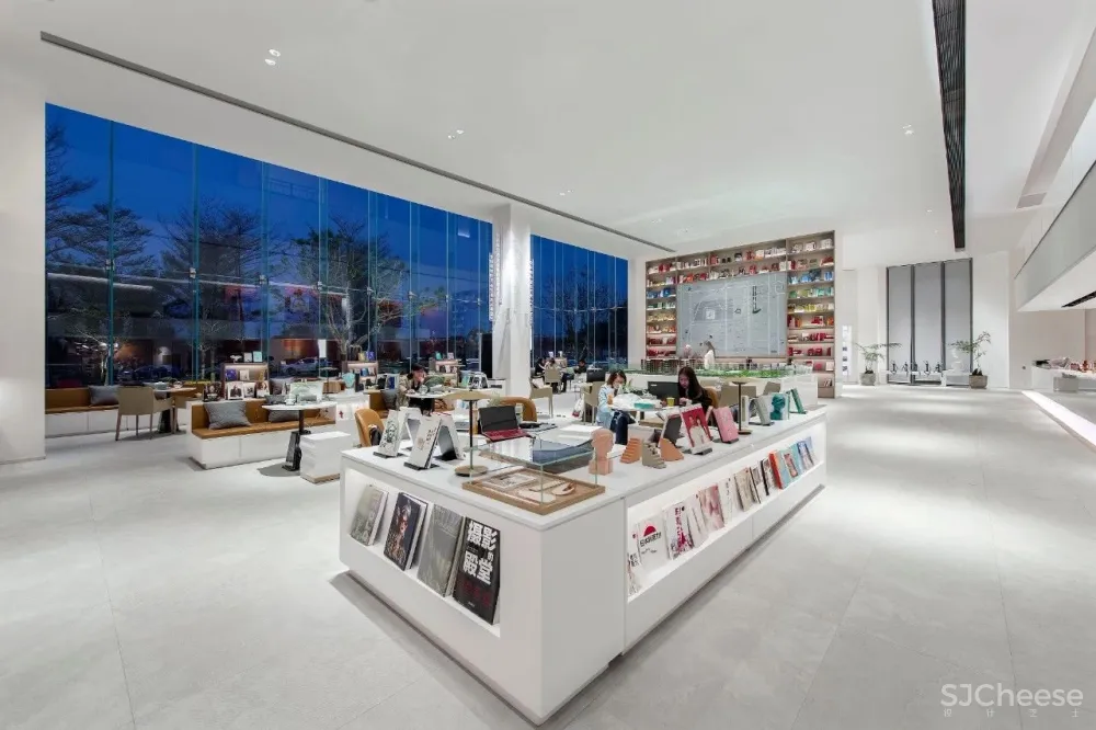 新作 | 极简 + 红砖，格调十足的艺术馆