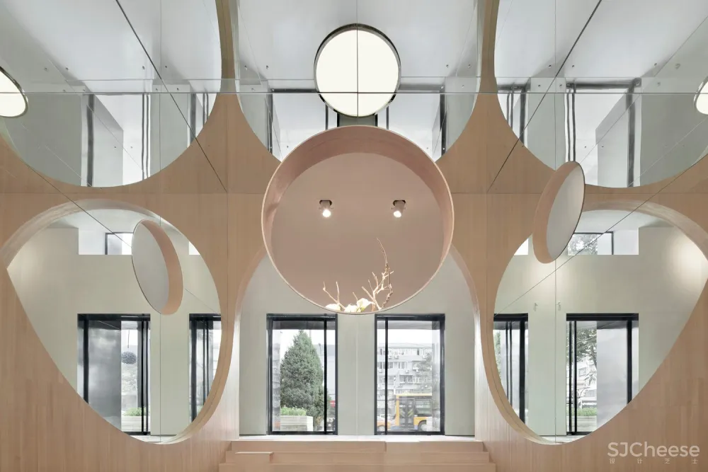 鸿坤艺术活动中心 / 槃达建筑