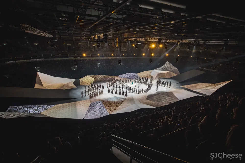 Both Sides舞台设计，拉脱维亚 / Didzis Jaunzems Architecture