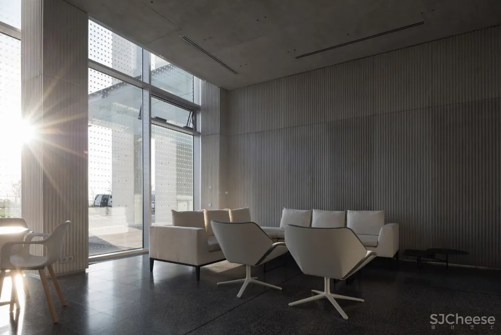 Nefa Architects | 俄罗斯 Platov机场贵宾航站楼