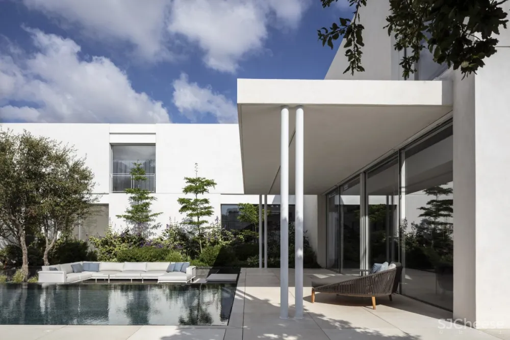 Pitsou Kedem | JLB House , 现代复式建筑