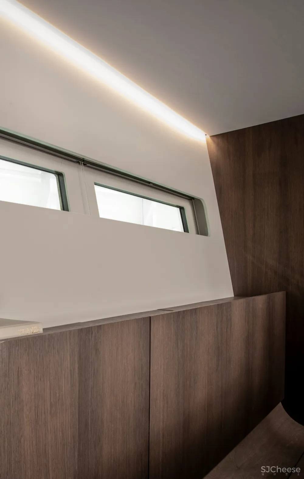 首发 | Norm Architects：富有质感的最小游艇内部空间