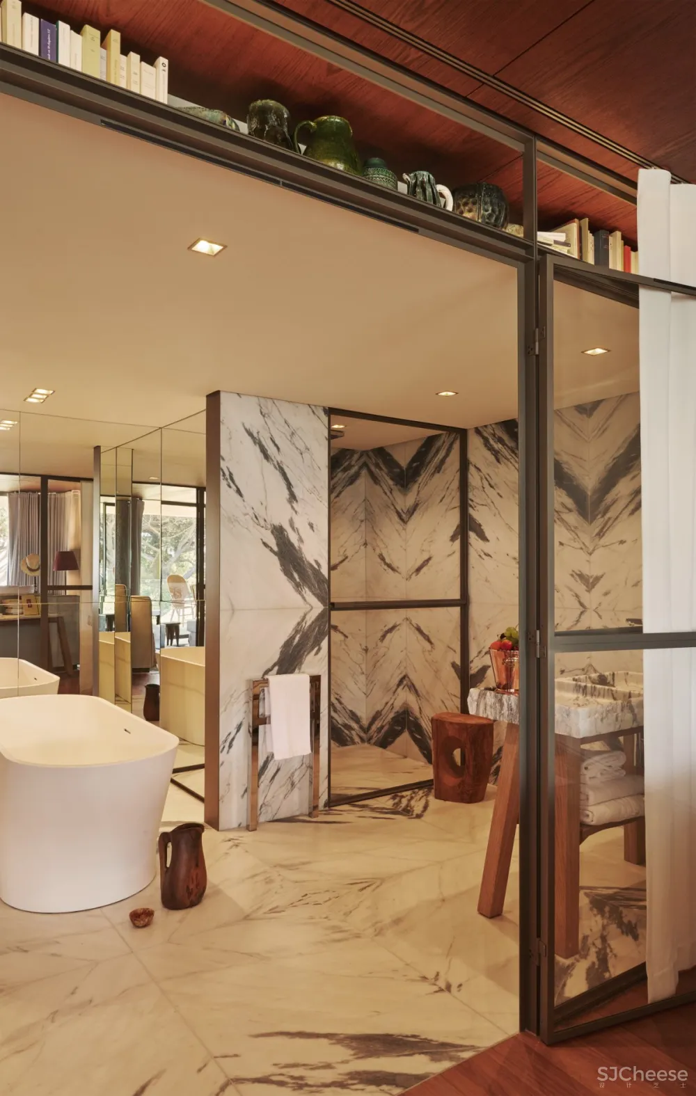 Philippe Starck | Lily of the Valley , 不依附于自然而是适应自然