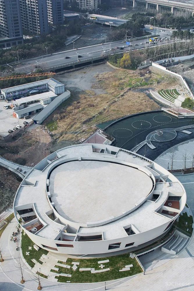 中国轻纺城时尚发布剧场 / WAU Design