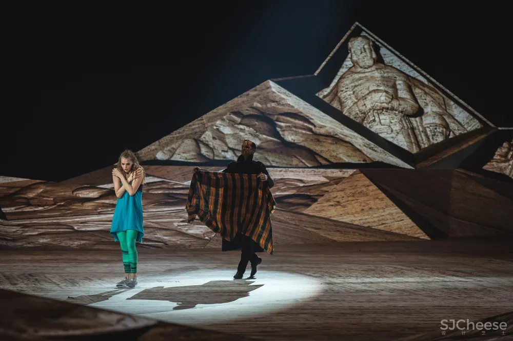 Both Sides舞台设计，拉脱维亚 / Didzis Jaunzems Architecture