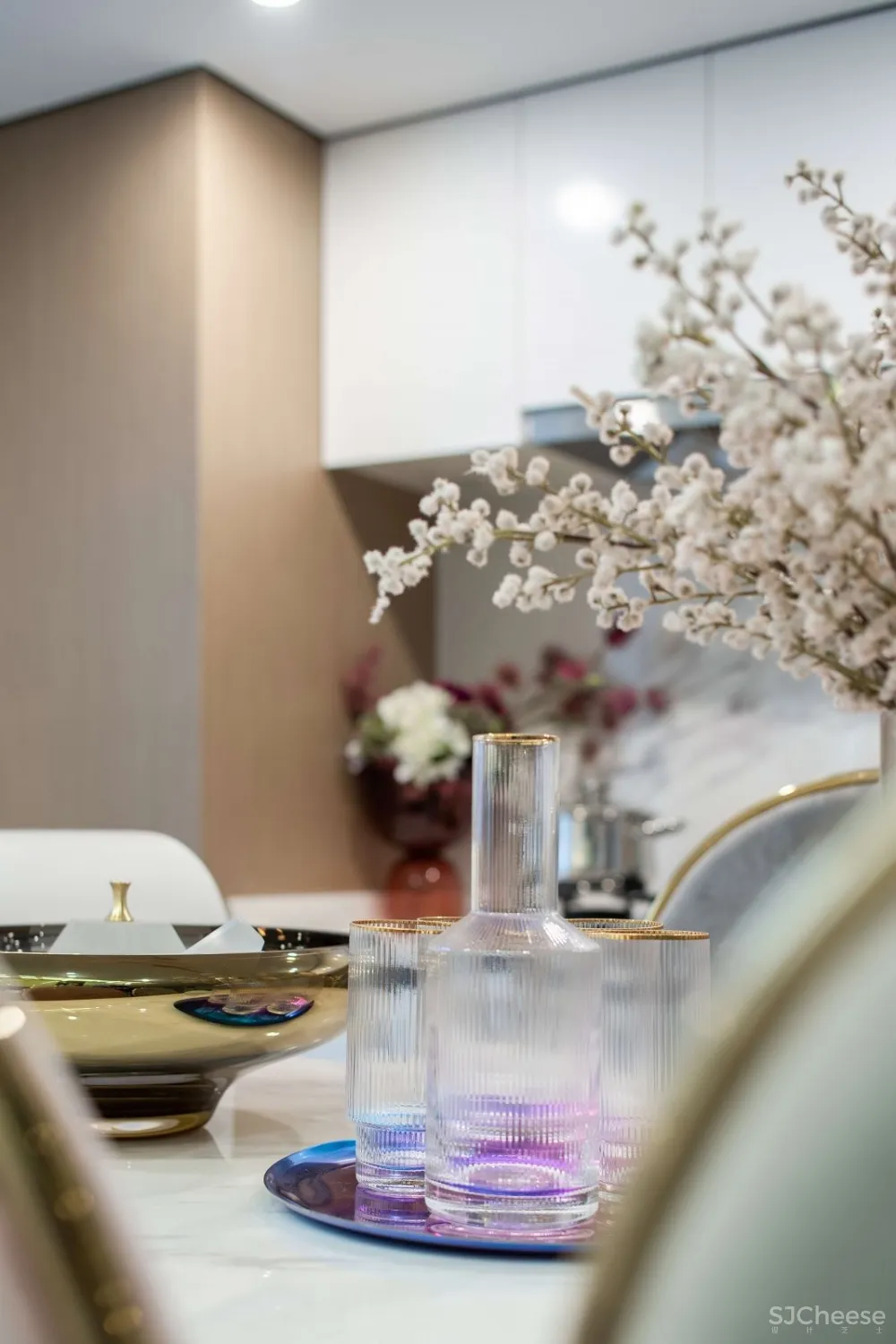 72㎡演绎唯美loft样板房丨殊众设计