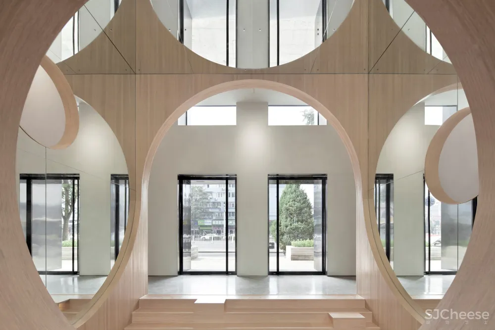 鸿坤艺术活动中心 / 槃达建筑