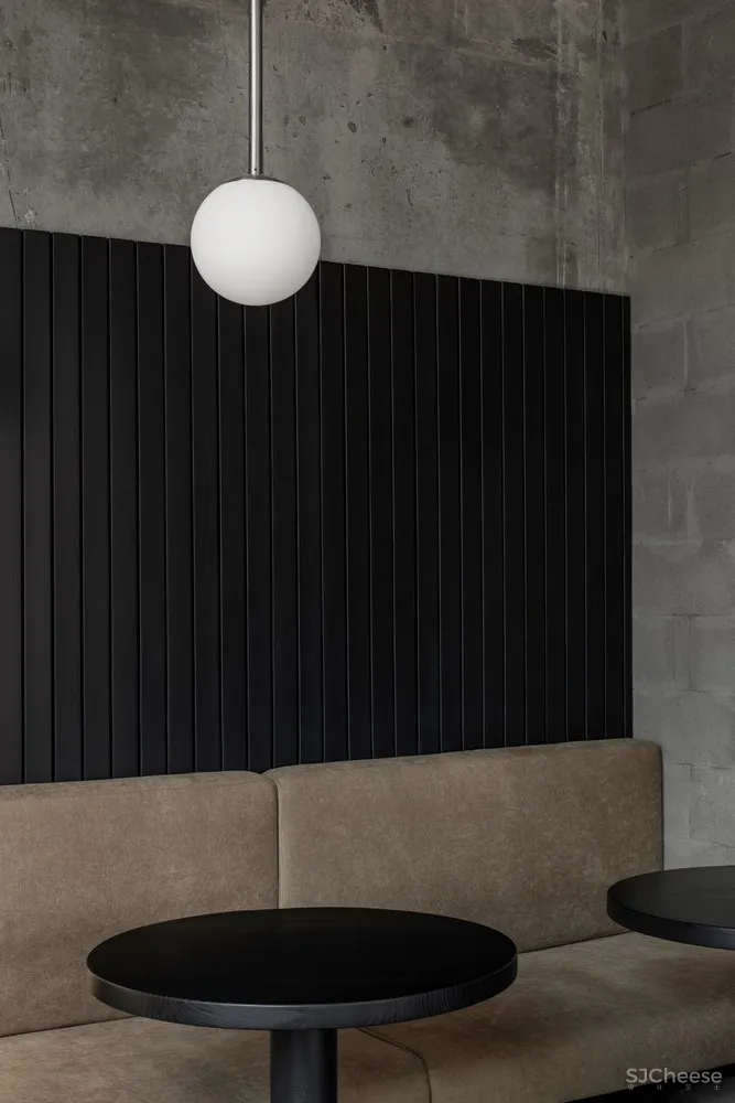 首发 | Palyichuk Olga设计,乌克兰Pomidoros披萨店