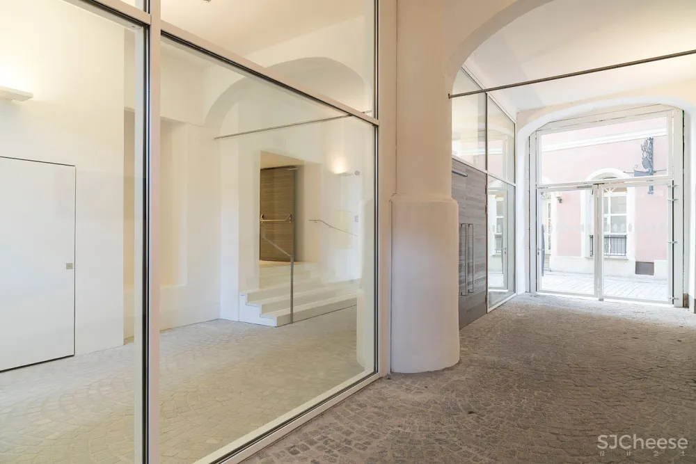 新作 | Deubzer König + Rimmel Architekten:德国 班贝格大学礼堂