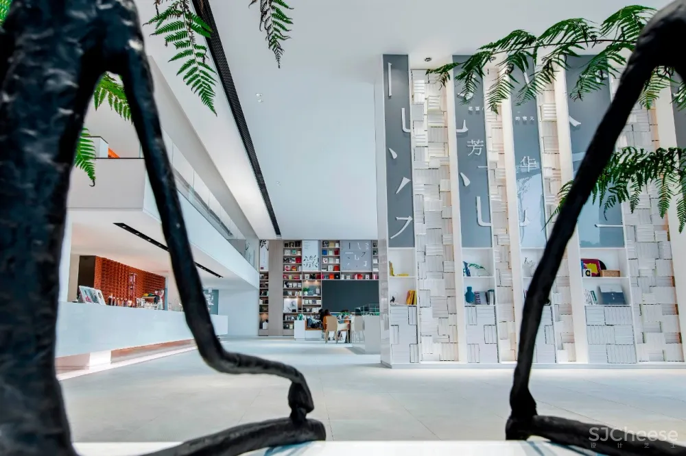 新作 | 极简 + 红砖，格调十足的艺术馆