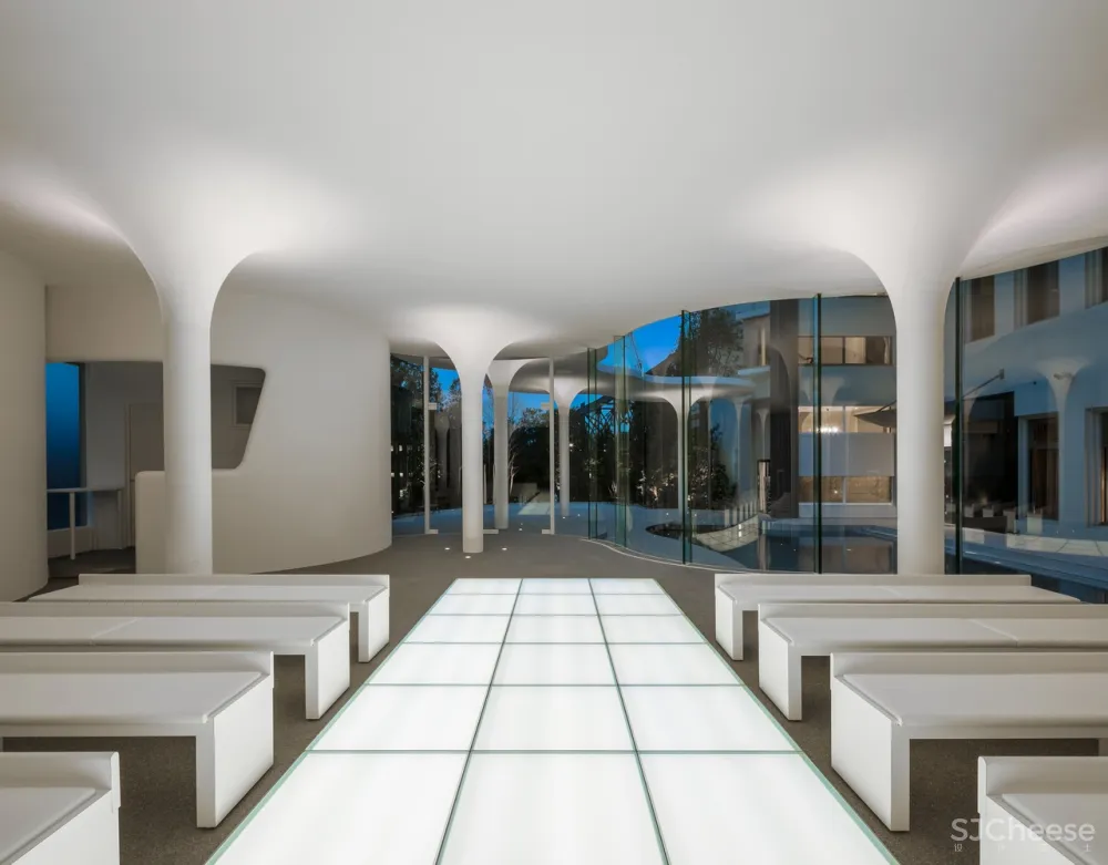 首发 | KTX archiLAB：置身于云端 Aile-Blanche 日本教堂