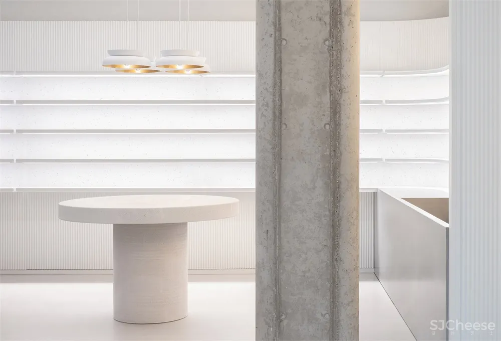 Batek Architekten l 柏林极简主义ins -worthy美容院