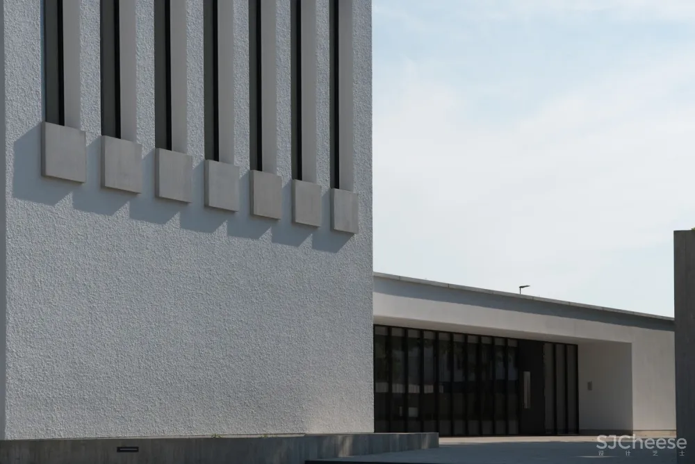 Walser Architekturteam | 瑞士极简教堂 Murten Church